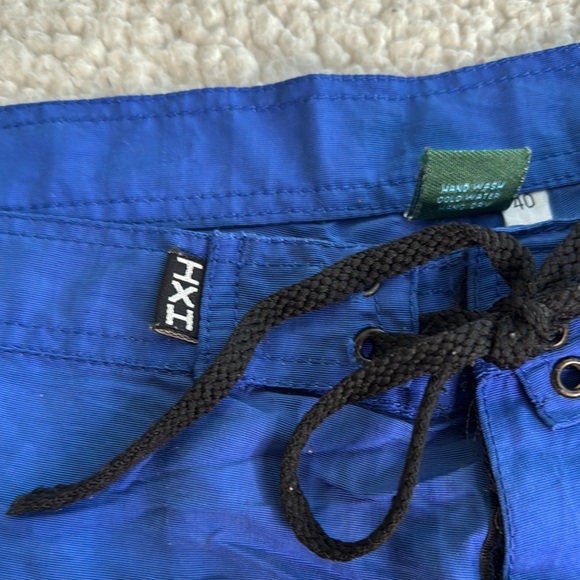 Vintage Island X Hawaii 90’s Blue Board Shorts with Gold Turtle Accents - Picture 5 of 7